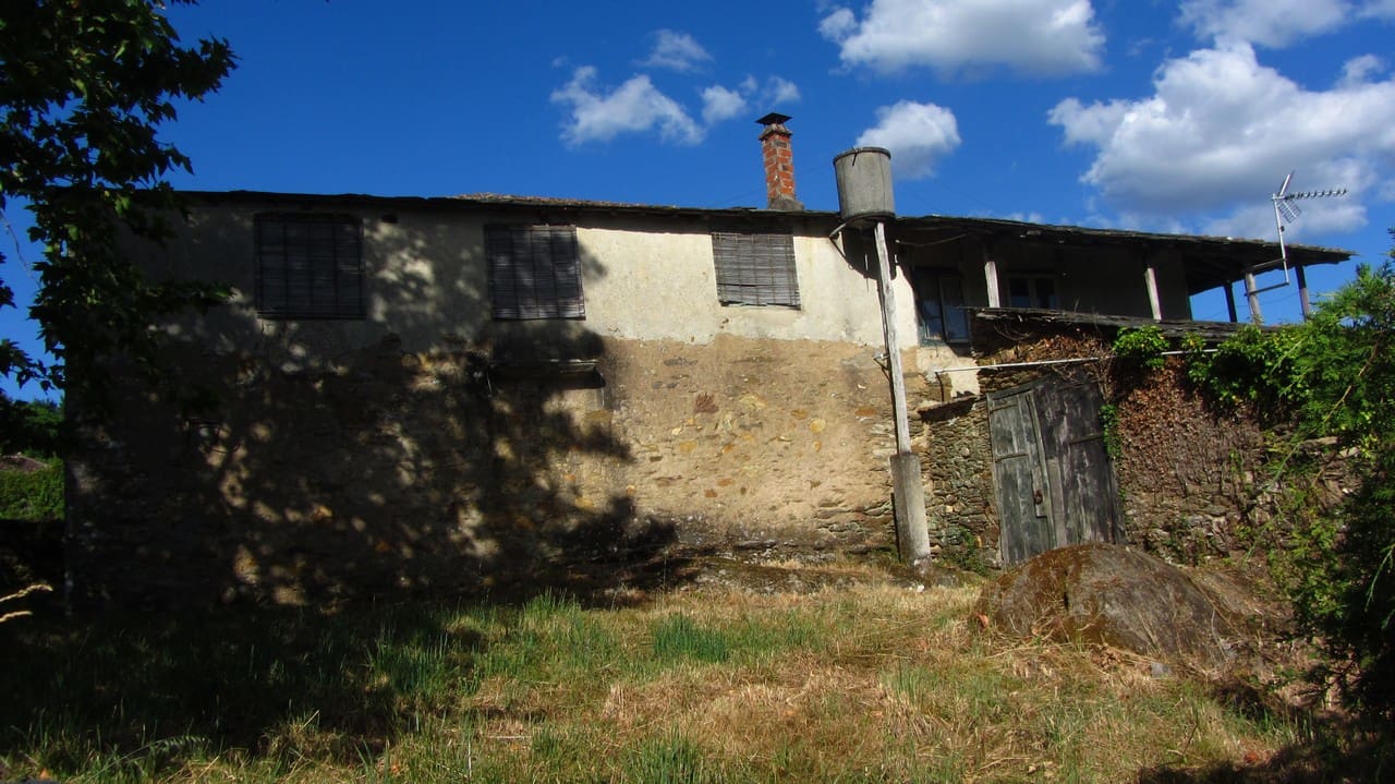 6 soveværelse Finca/Landehus til salg i Boveda - € 46.000 (Ref: 9100230)