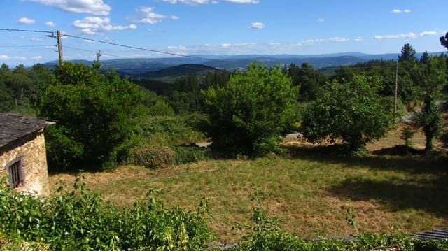 6 makuuhuone Maalaistalo myytävänä paikassa Bóveda - 46 000 € (Ref: 9100230)