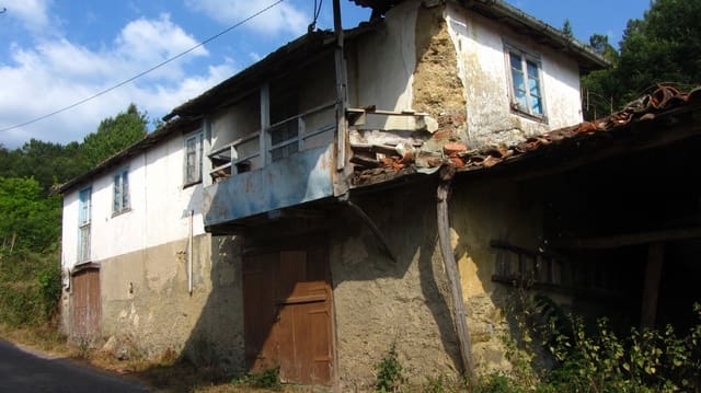 3 sovrum Finca/Hus på landet till salu i Monforte de Lemos - 15 000 € (Ref: 9144566)