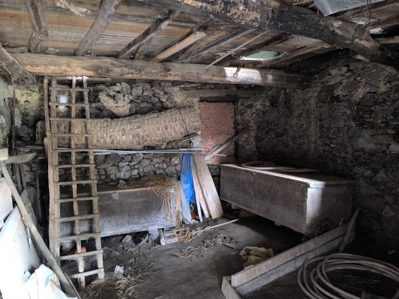 3 soveværelse Finca/Landehus til salg i Monforte de Lemos - € 15.000 (Ref: 9144566)