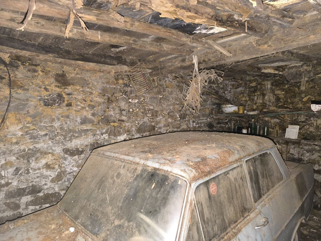 3 soveværelse Finca/Landehus til salg i Monforte de Lemos - € 15.000 (Ref: 9144566)