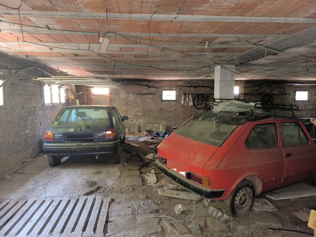 3 soveværelse Finca/Landehus til salg i Panton med garage - € 48.000 (Ref: 9211535)