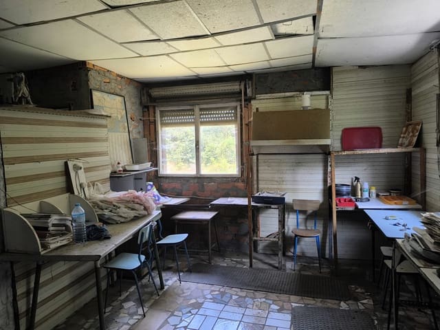 3 quarto Quinta/Casa Rural para venda em Pantón com garagem - 48 000 € (Ref: 9211535)