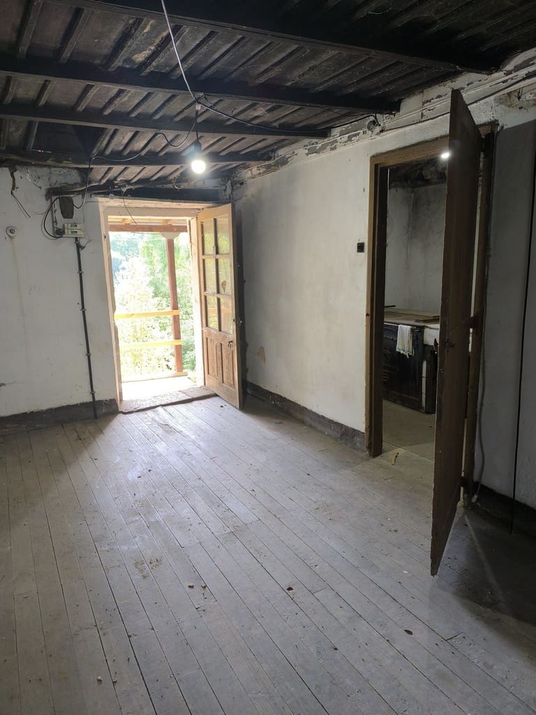 2 soveværelse Finca/Landehus til salg i Escairon - € 25.000 (Ref: 9337346)