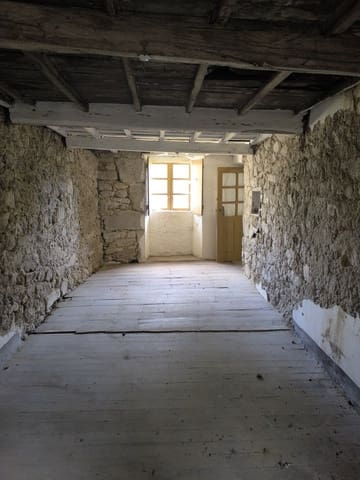 2 soveværelse Finca/Landehus til salg i Escairón, O Saviñao - € 25.000 (Ref: 9337346)