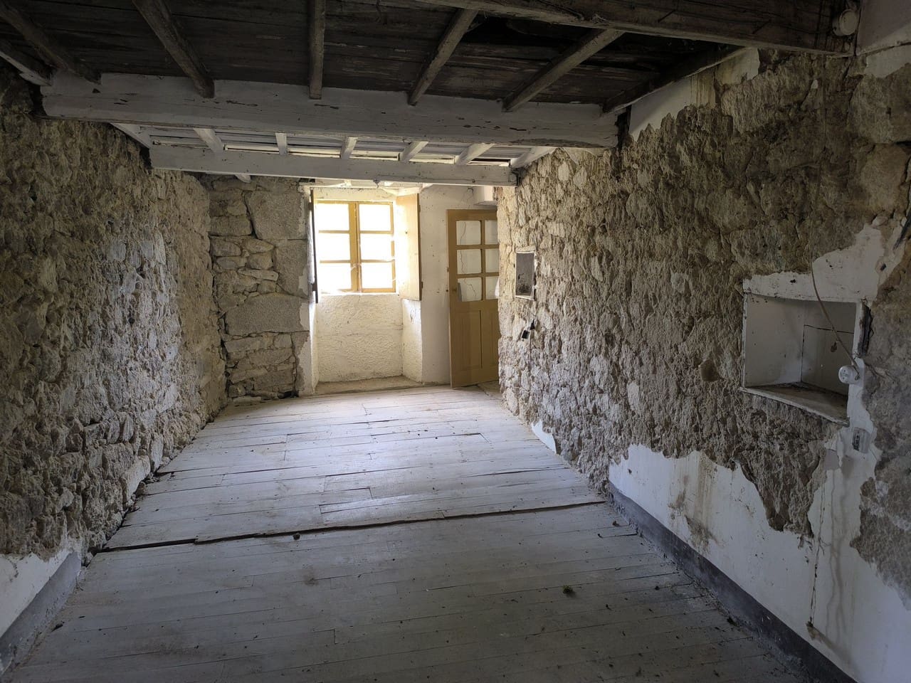 2 soveværelse Finca/Landehus til salg i Escairon - € 25.000 (Ref: 9337346)