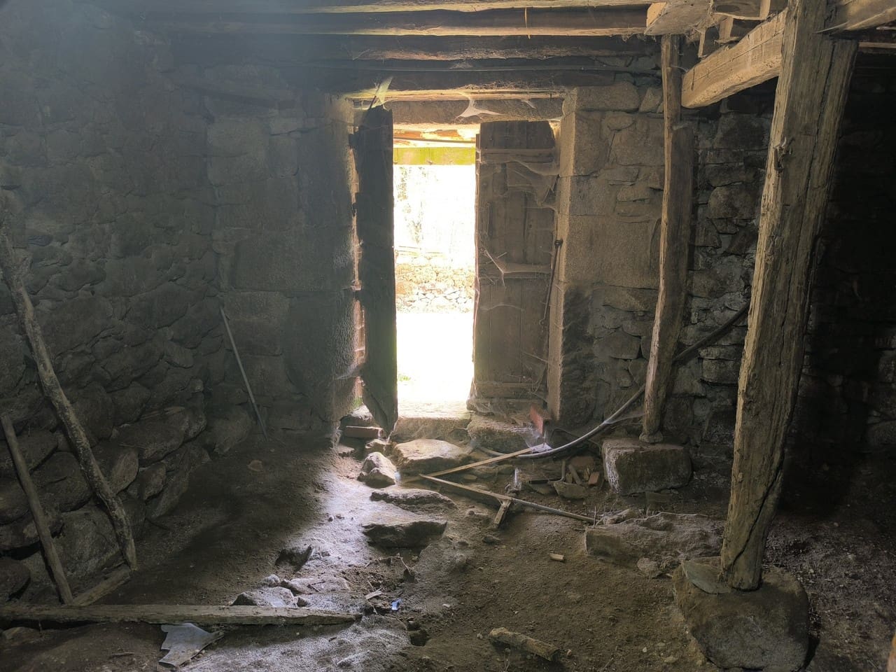 2 soveværelse Finca/Landehus til salg i Escairon - € 25.000 (Ref: 9337346)