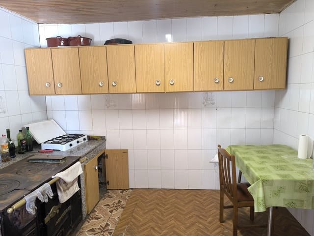 4 bedroom Finca/Country House for sale in Pantón with garage - € 45,000 (Ref: 9361782)