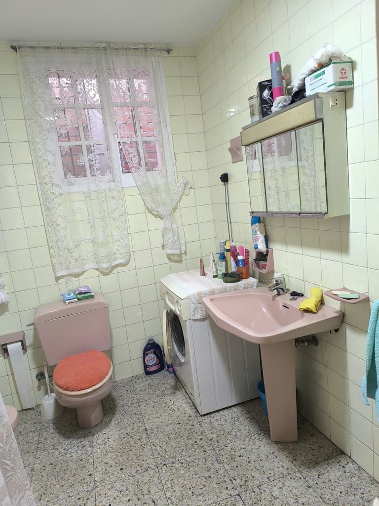 5 slaapkamer Finca/Landhuis te koop in Panton met garage - € 110.000 (Ref: 9363402)