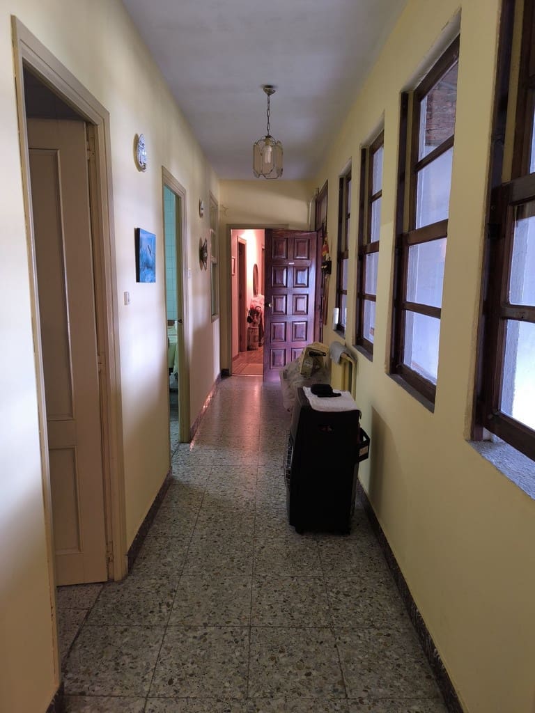 5 slaapkamer Finca/Landhuis te koop in Panton met garage - € 110.000 (Ref: 9363402)