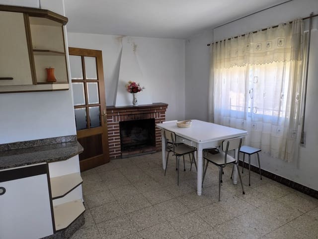 3 slaapkamer Finca/Landhuis te koop in Pantón met garage - € 58.000 (Ref: 9389846)