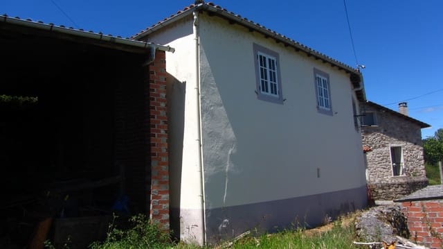 3 slaapkamer Finca/Landhuis te koop in Pantón met garage - € 58.000 (Ref: 9389846)