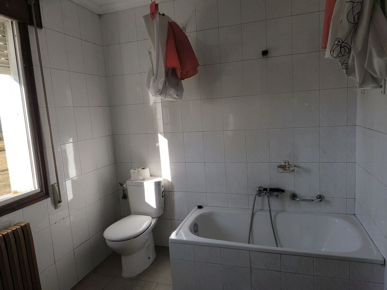 3 sovrum Finca/Hus på landet till salu i Monforte de Lemos med garage - 158 000 € (Ref: 9426760)