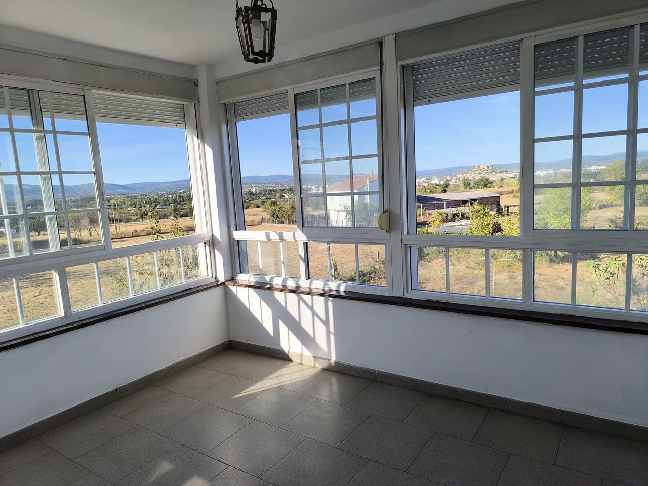 3 sovrum Finca/Hus på landet till salu i Monforte de Lemos med garage - 158 000 € (Ref: 9426760)