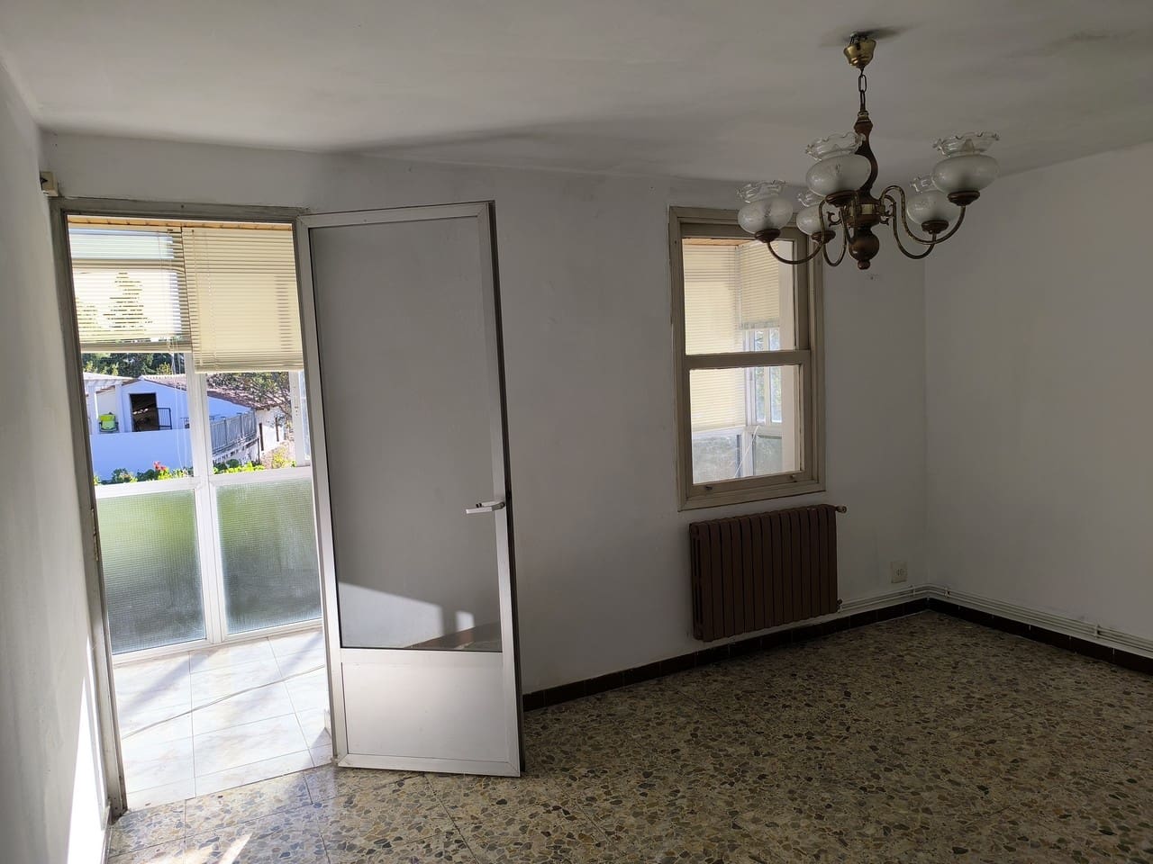 3 sovrum Finca/Hus på landet till salu i Monforte de Lemos med garage - 158 000 € (Ref: 9426760)