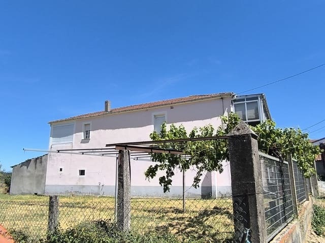 3 Zimmer Finca/Landgut zu verkaufen in Monforte de Lemos mit Garage - 158.000 € (Ref: 9426760)