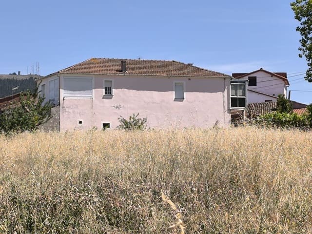 3 Zimmer Finca/Landgut zu verkaufen in Monforte de Lemos mit Garage - 158.000 € (Ref: 9426760)