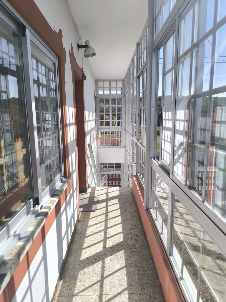 2 slaapkamer Finca/Landhuis te koop in Monforte de Lemos met garage - € 180.000 (Ref: 9438930)