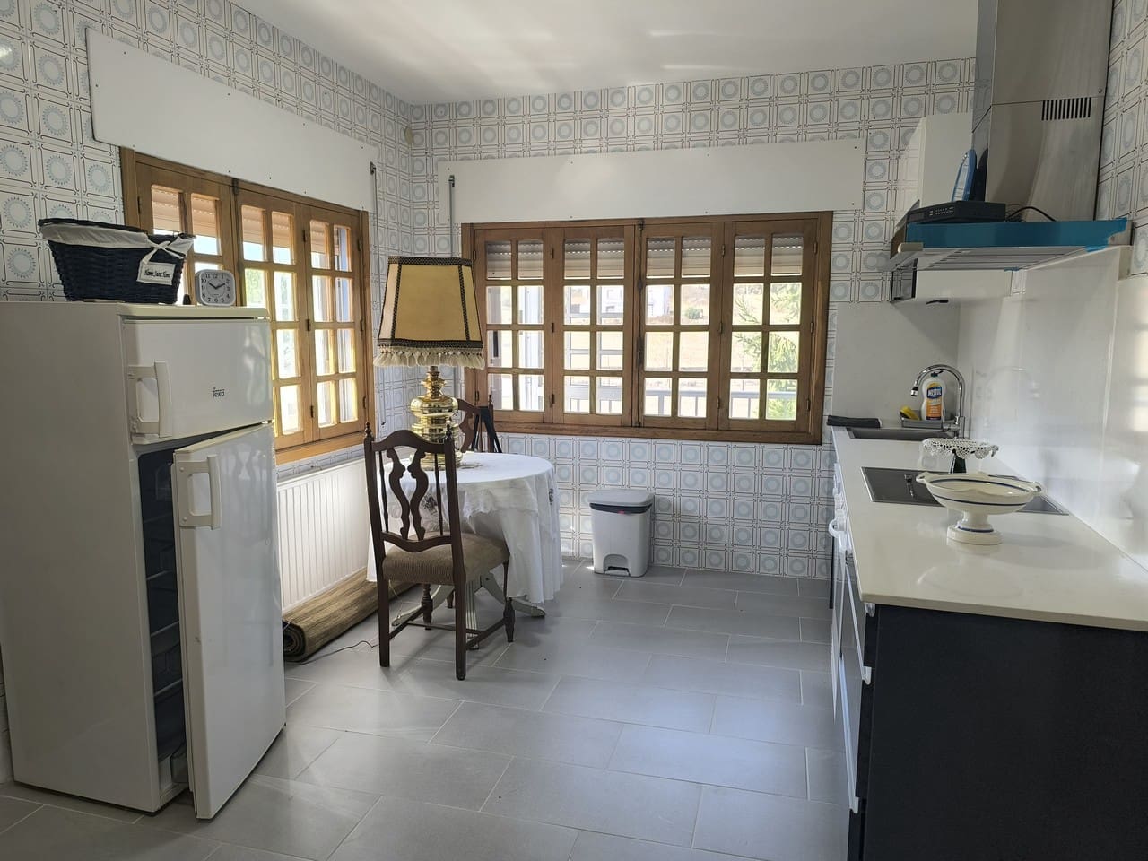 2 slaapkamer Finca/Landhuis te koop in Monforte de Lemos met garage - € 180.000 (Ref: 9438930)