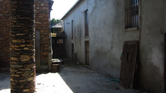 4 Zimmer Finca/Landgut zu verkaufen in A Pobra de Brollón mit Garage - 28.000 € (Ref: 9447374)