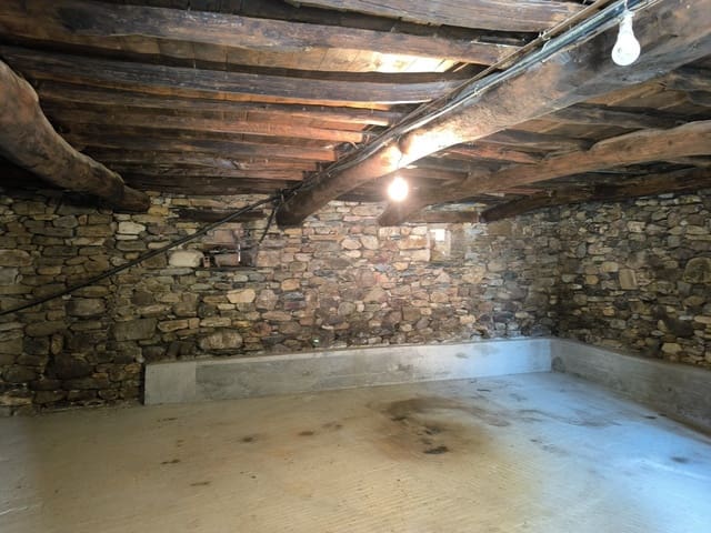 4 Zimmer Finca/Landgut zu verkaufen in A Pobra de Brollón mit Garage - 28.000 € (Ref: 9447374)