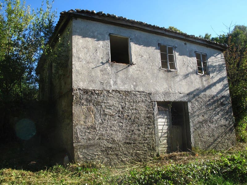 2 soveværelse Finca/Landehus til salg i Taboada med garage - € 34.000 (Ref: 9532797)