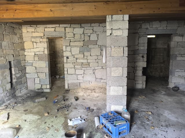 3 chambre Finca/Maison de Campagne à vendre à Pantón avec garage - 70 000 € (Ref: 9532993)