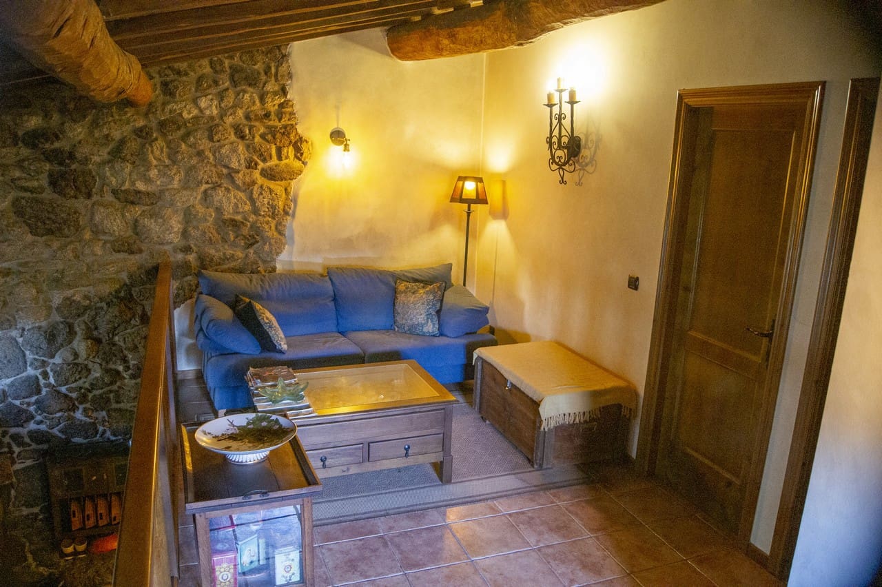 7 quarto Empresa para venda em O Savinao com garagem - 310 000 € (Ref: 9554301)