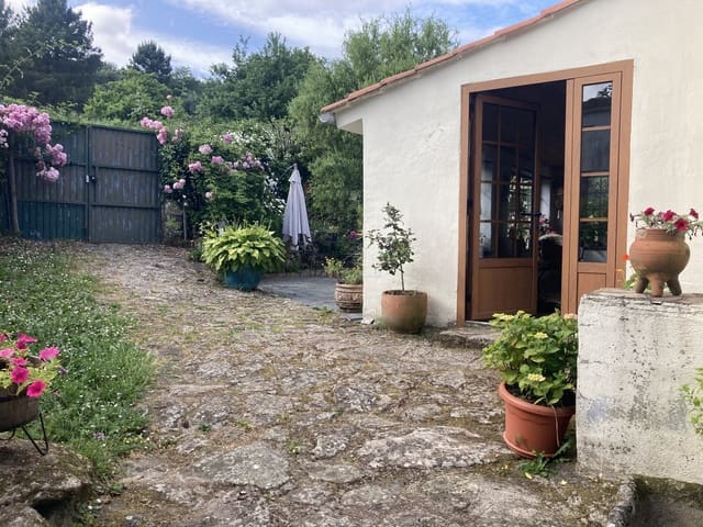 4 bedroom Finca/Country House for sale in Pantón - € 295,000 (Ref: 9665393)