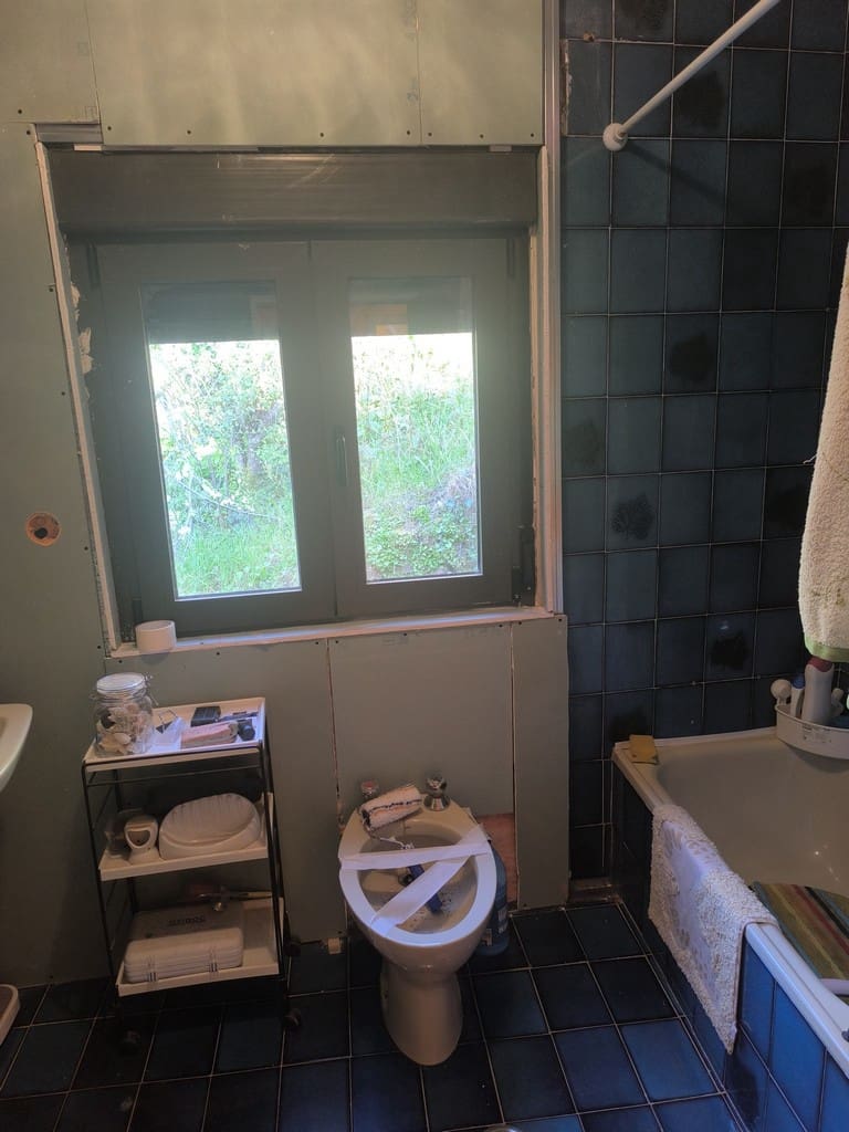 2 bedroom Finca/Country House for sale in Panton - € 50,000 (Ref: 9719351)