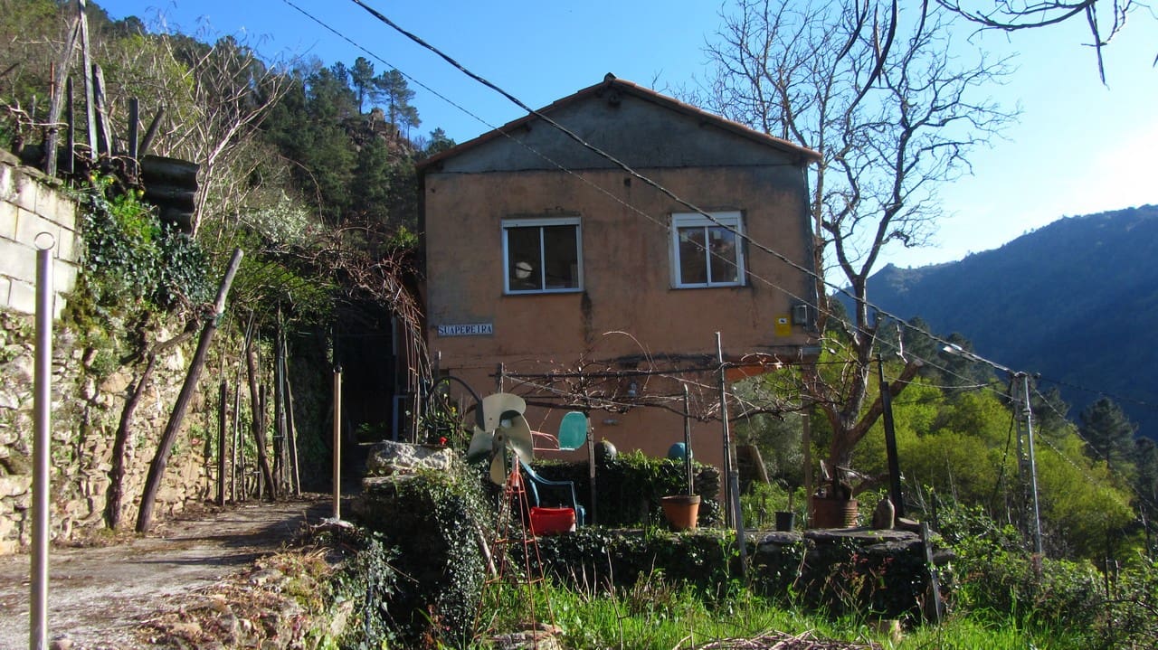 2 bedroom Finca/Country House for sale in Panton - € 50,000 (Ref: 9719351)