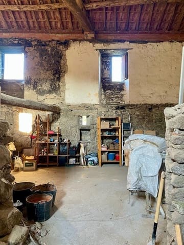 Maalaistalo myytävänä paikassa Monforte de Lemos - 60 000 € (Ref: 9737341)