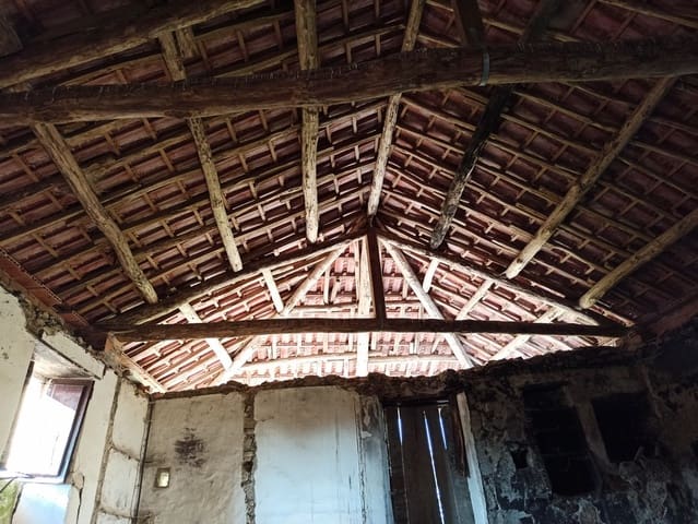 Maalaistalo myytävänä paikassa Monforte de Lemos - 60 000 € (Ref: 9737341)