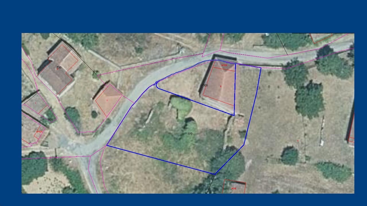 Finca/Country House for sale in Monforte de Lemos - € 60,000 (Ref: 9737341)