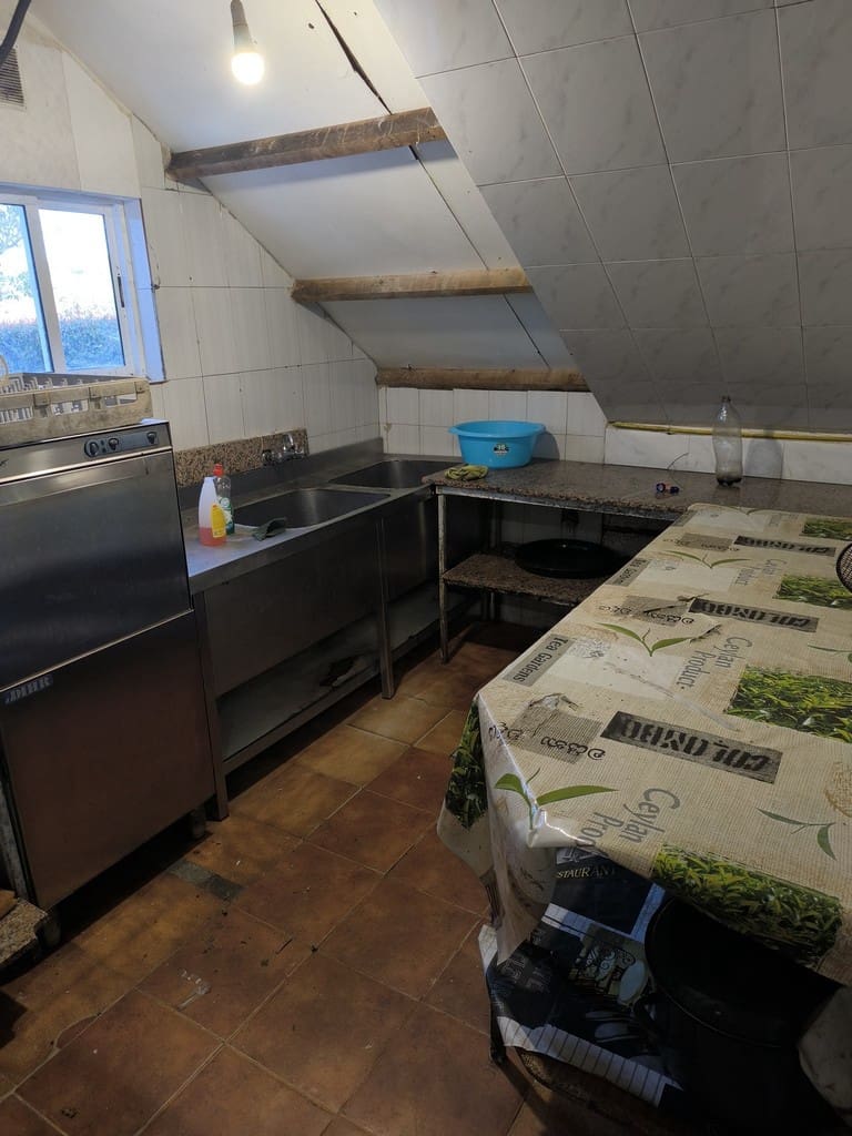 6 bedroom Business for sale in Chantada with garage - € 230,000 (Ref: 9787876)