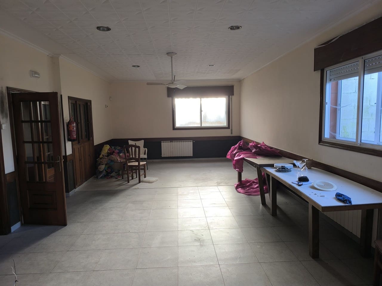 6 bedroom Business for sale in Chantada with garage - € 230,000 (Ref: 9787876)