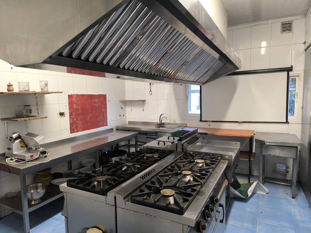 6 bedroom Business for sale in Chantada with garage - € 230,000 (Ref: 9787876)