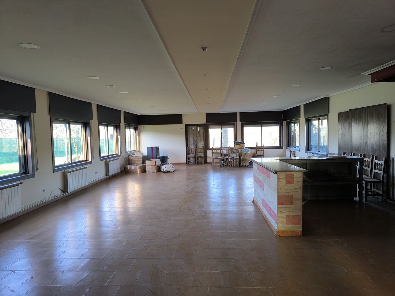 6 bedroom Business for sale in Chantada with garage - € 230,000 (Ref: 9787876)