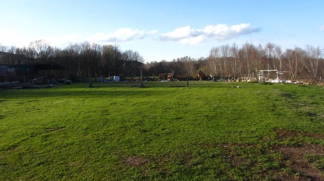 6 makuuhuone Yritys myytävänä paikassa Chantada mukana 
autotalli - 230 000 € (Ref: 9787876)