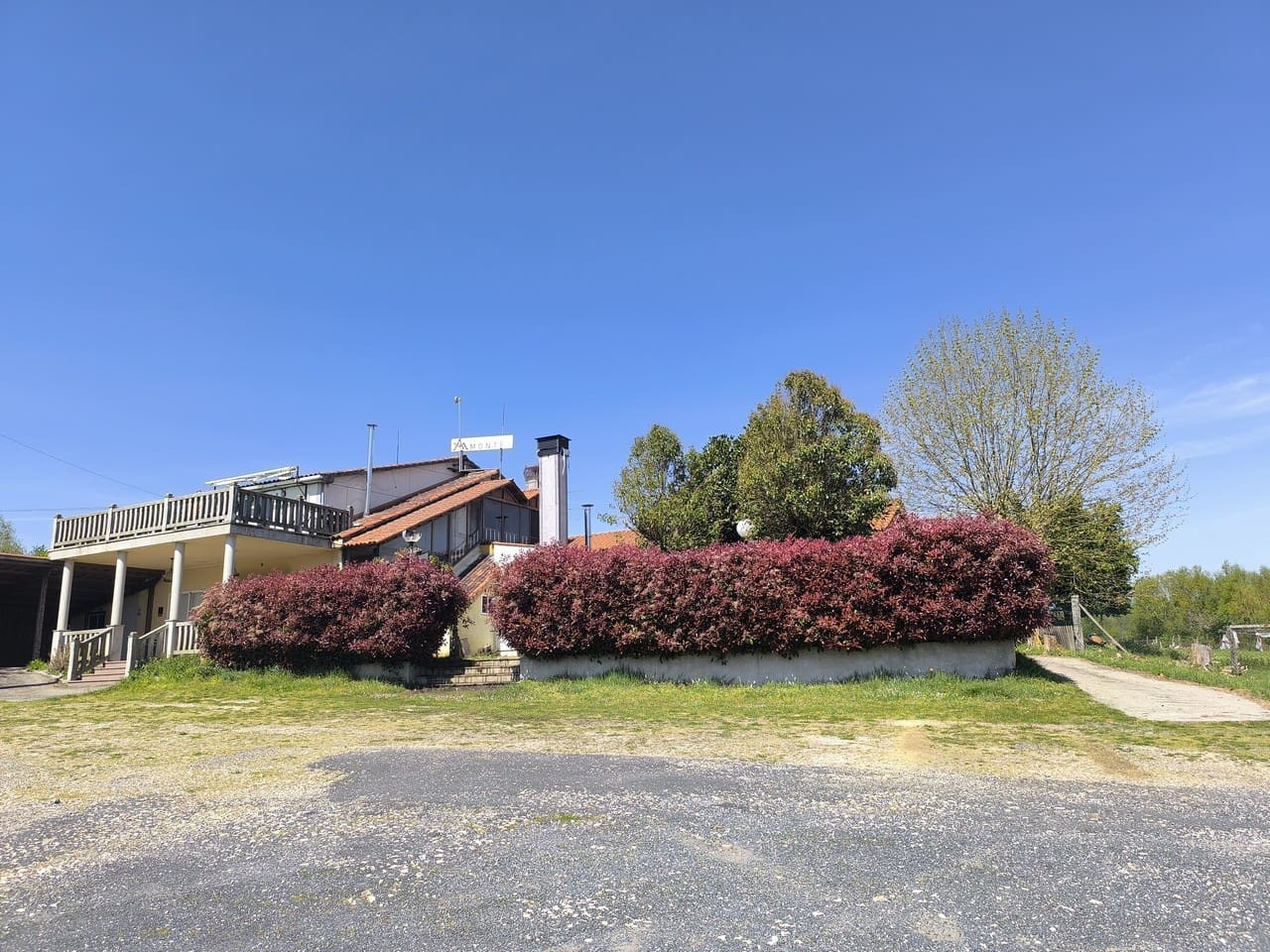 6 bedroom Business for sale in Chantada with garage - € 230,000 (Ref: 9787876)