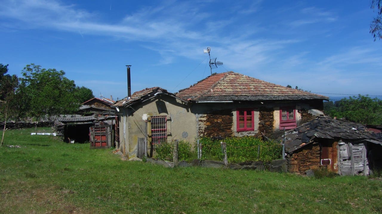 Finca/Casa Rural de 4 habitaciones en Sober en venta con garaje - 45.000 € (Ref: 9805960)