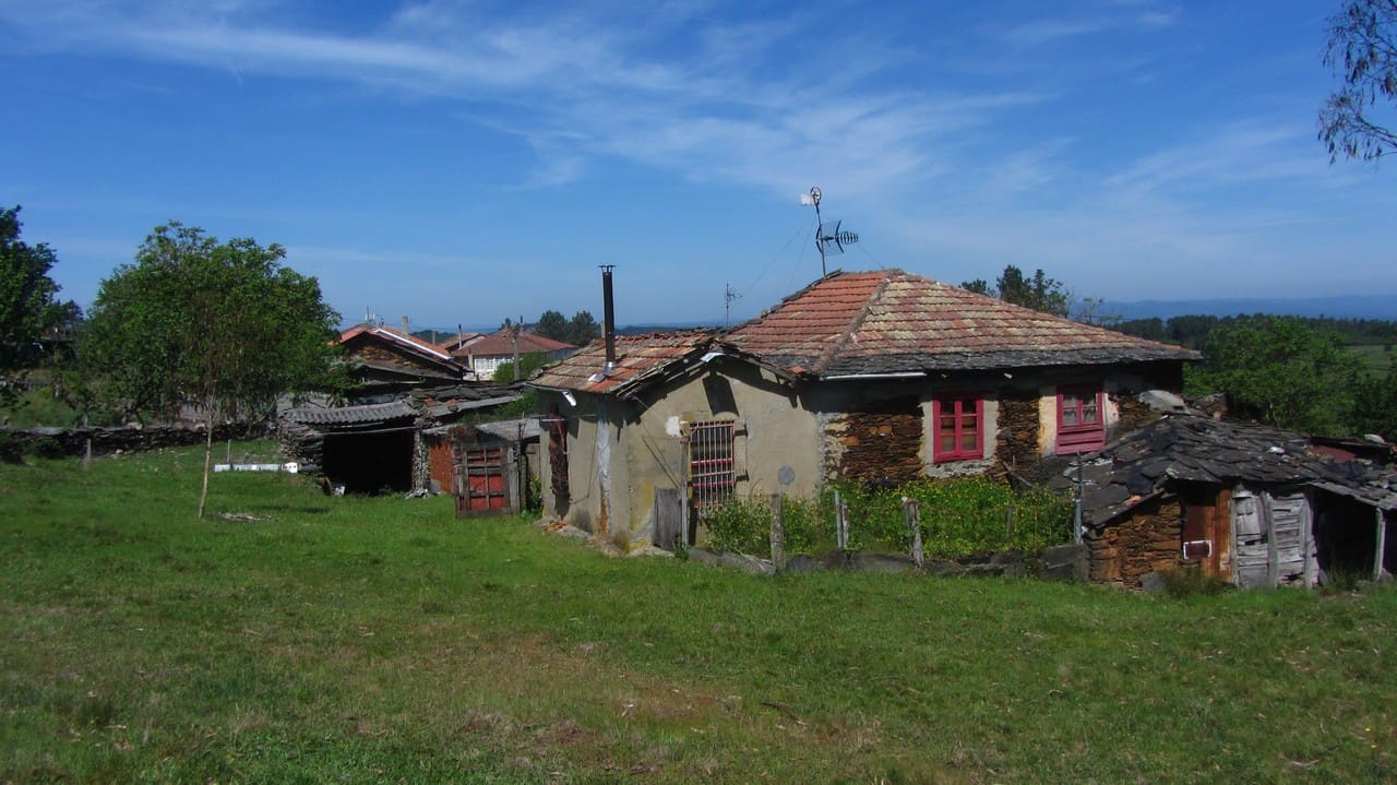 Finca/Casa Rural de 4 habitaciones en Sober en venta con garaje - 45.000 € (Ref: 9805960)