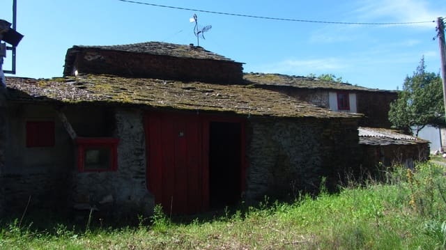 Finca/Casa Rural de 4 habitaciones en Sober en venta con garaje - 45.000 € (Ref: 9805960)