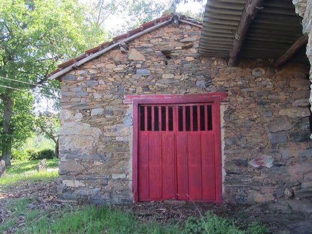 Finca/Casa Rural de 4 habitaciones en Sober en venta con garaje - 45.000 € (Ref: 9805960)