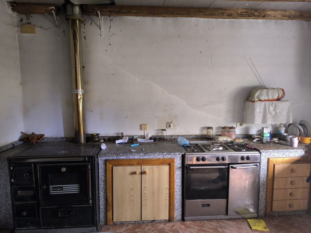 3 soveværelse Finca/Landehus til salg i Panton med garage - € 90.000 (Ref: 9824250)