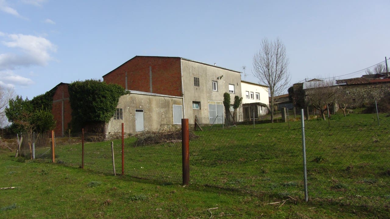 3 soveværelse Finca/Landehus til salg i Panton med garage - € 90.000 (Ref: 9824250)