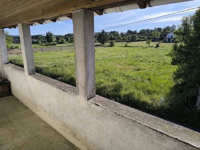 4 Zimmer Finca/Landgut zu verkaufen in Monforte de Lemos mit Garage - 59.000 € (Ref: 9866226)