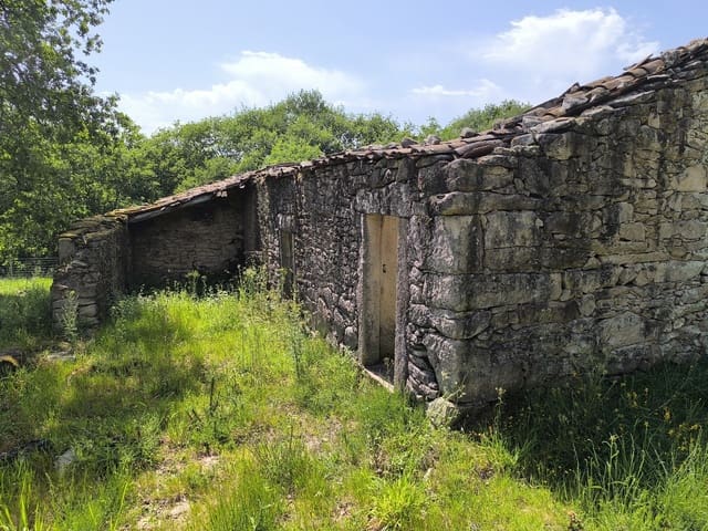 Finca/Casa di Campagna in vendita in Monterroso - 28.000 € (Rif: 9872492)