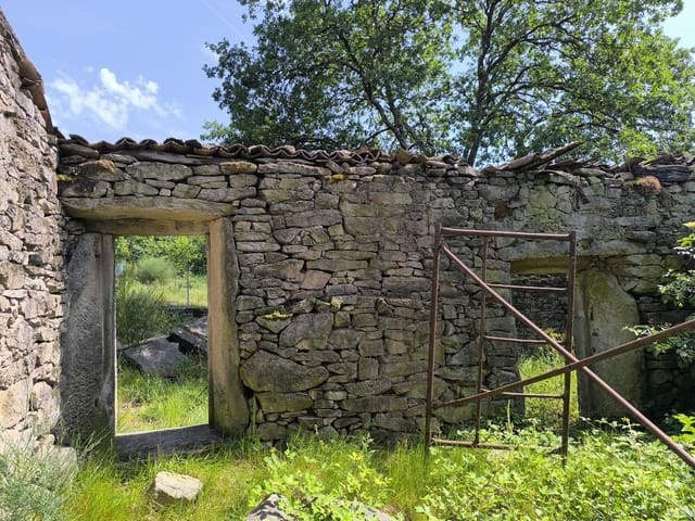 Finca/Casa di Campagna in vendita in Monterroso - 28.000 € (Rif: 9872492)