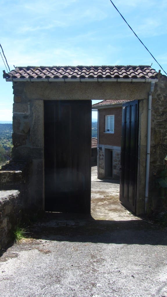3 bedroom Finca/Country House for sale in Panton with garage - € 180,000 (Ref: 9898436)